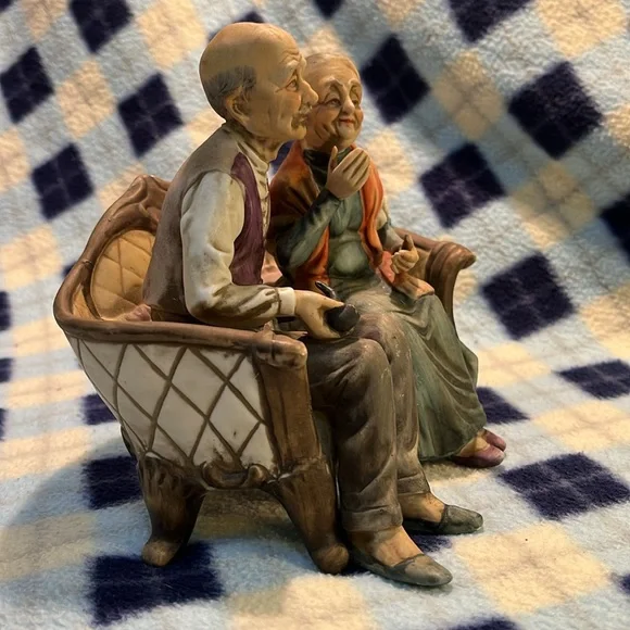 Bisque Hand Painted Glaze
Ceramic Pottery Figurine - Picture 2 of 5